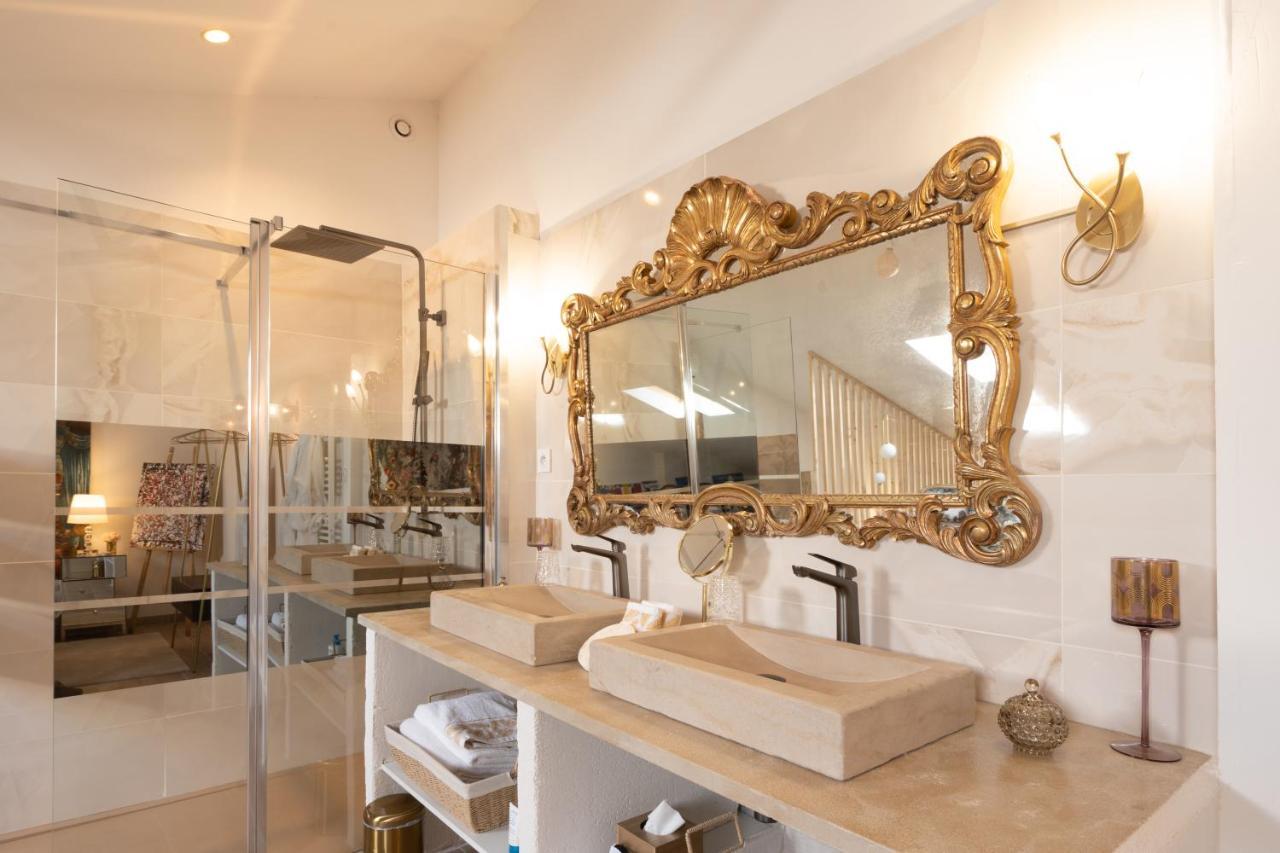 L'Avant Scene Meuble 5 Etoiles Parking Gratuit Jacuzzi أفينيون المظهر الخارجي الصورة