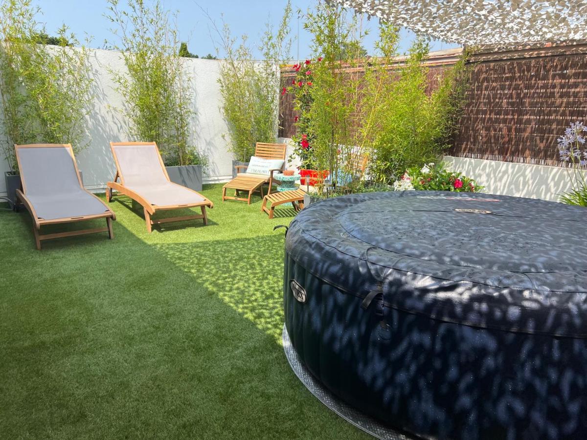 L'Avant Scene Meuble 5 Etoiles Parking Gratuit Jacuzzi أفينيون المظهر الخارجي الصورة