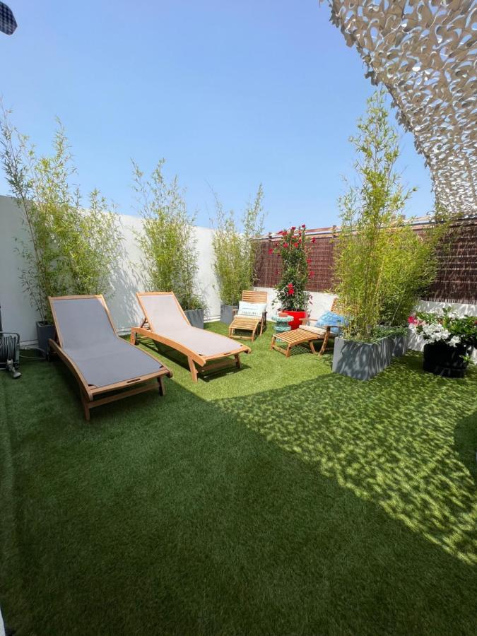 L'Avant Scene Meuble 5 Etoiles Parking Gratuit Jacuzzi أفينيون المظهر الخارجي الصورة